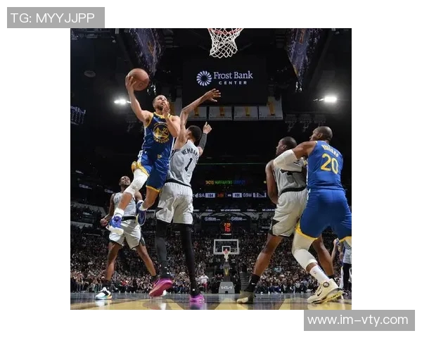 库里单节20表现独占鳌头布克哈登紧随其后共29次追赶 库里单节20表现独占鳌头布克哈登紧随其后共29次追赶