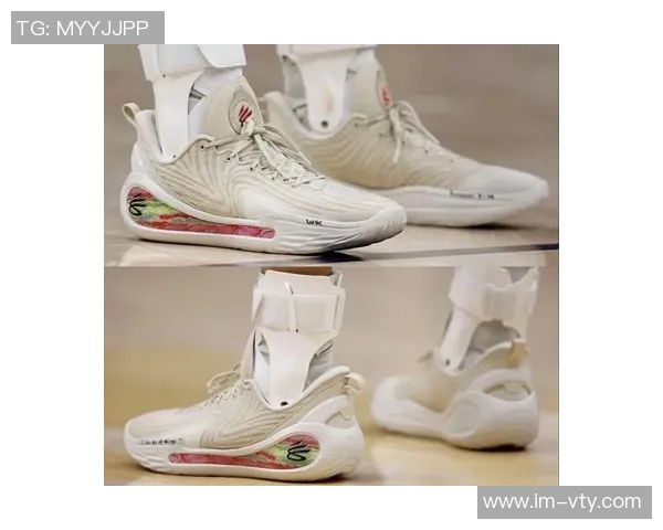 库里与布克鞋款合作揭秘UA解约后他立刻向我索要球鞋