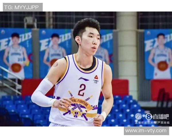 廖三宁关键抢断助力球队胜利12投4中贡献10分3篮板4助攻 廖三宁关键抢断助力球队胜利12投4中贡献10分3篮板4助攻