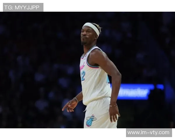 巴特勒幽默回应记者提问直言时间无情让人变老 巴特勒幽默回应记者提问直言时间无情让人变老