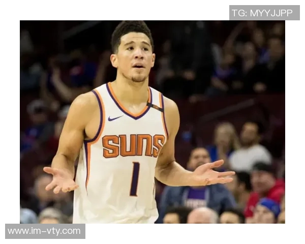 太阳队无传统控卫依然运转流畅布克状态回归巅峰表现